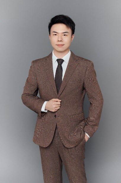 杨勇