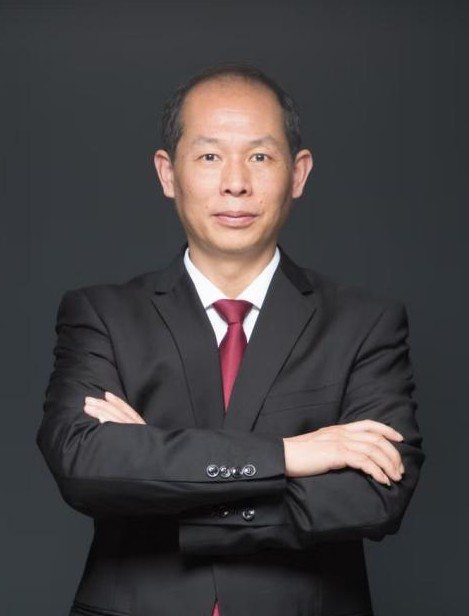 于新东