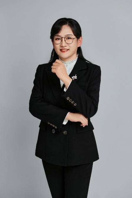 董轶