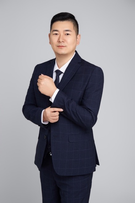 杜新星老师形象照