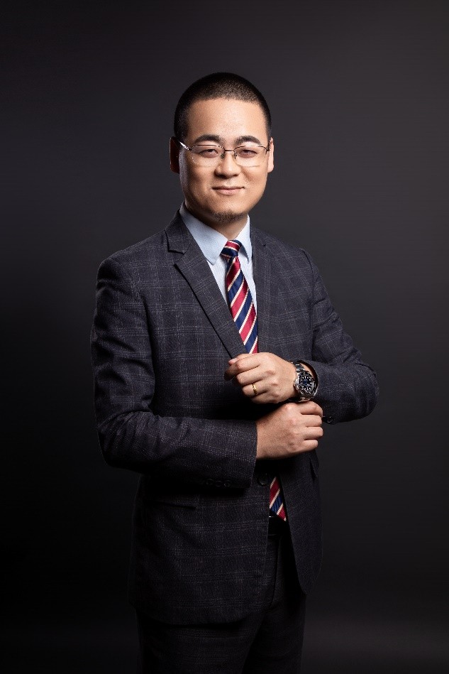 胡既白