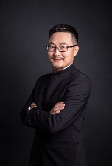 祁思齐老师形象照