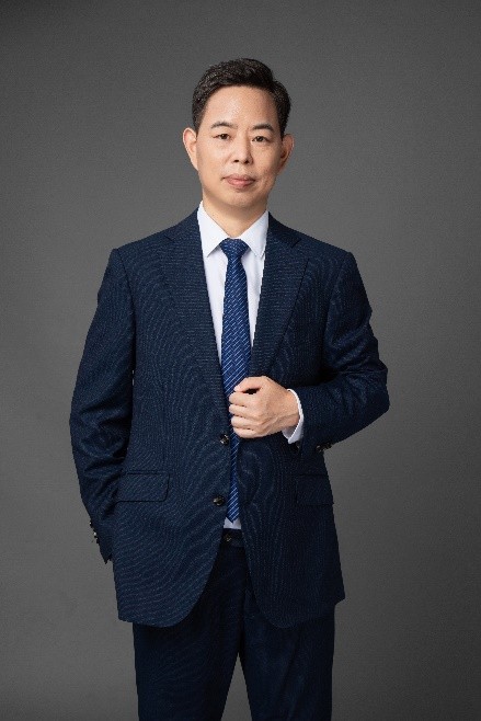 师全润老师形象照
