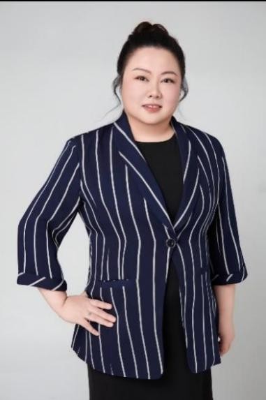 孙莉莉老师形象照