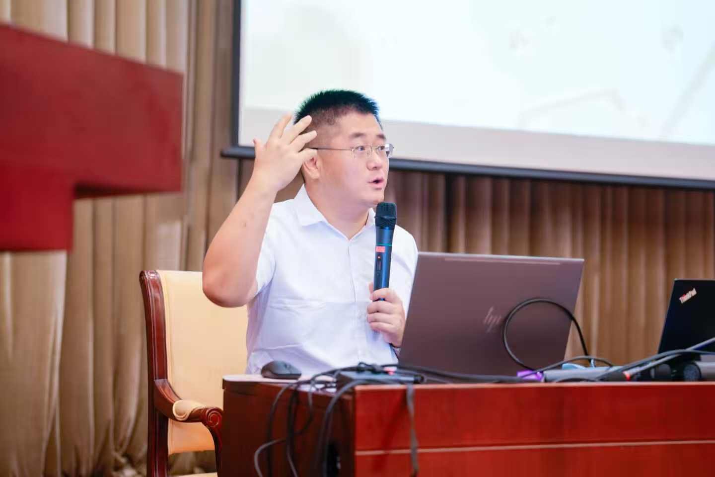 授课照片