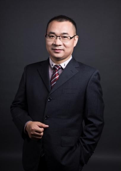 陶威老师形象照