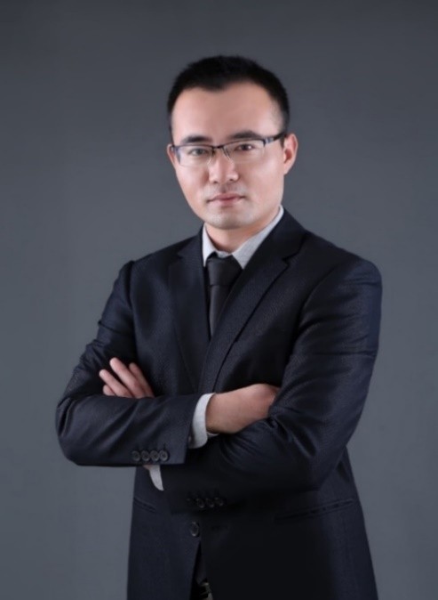 吴鹏德老师形象照