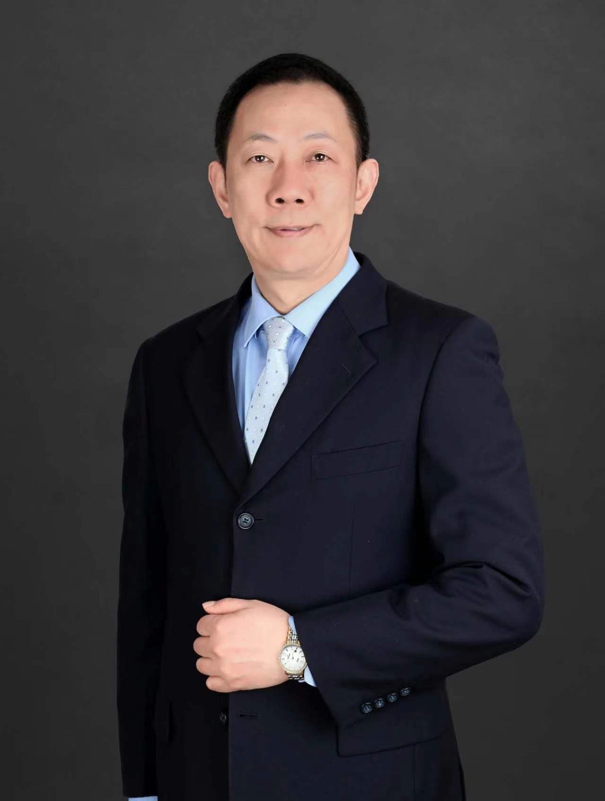 周黎辉老师形象照