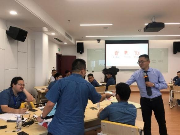 刘议鸿老师授课现场