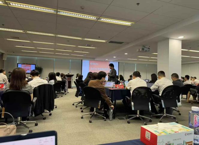 占力冲授课-上海招商银行《产品路演的内容逻辑与表达技巧》