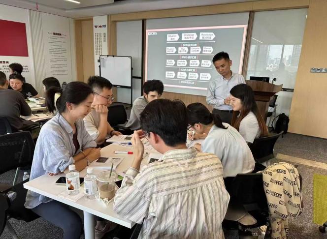 占力冲授课-微众银行《商务演讲与汇报能力提升》